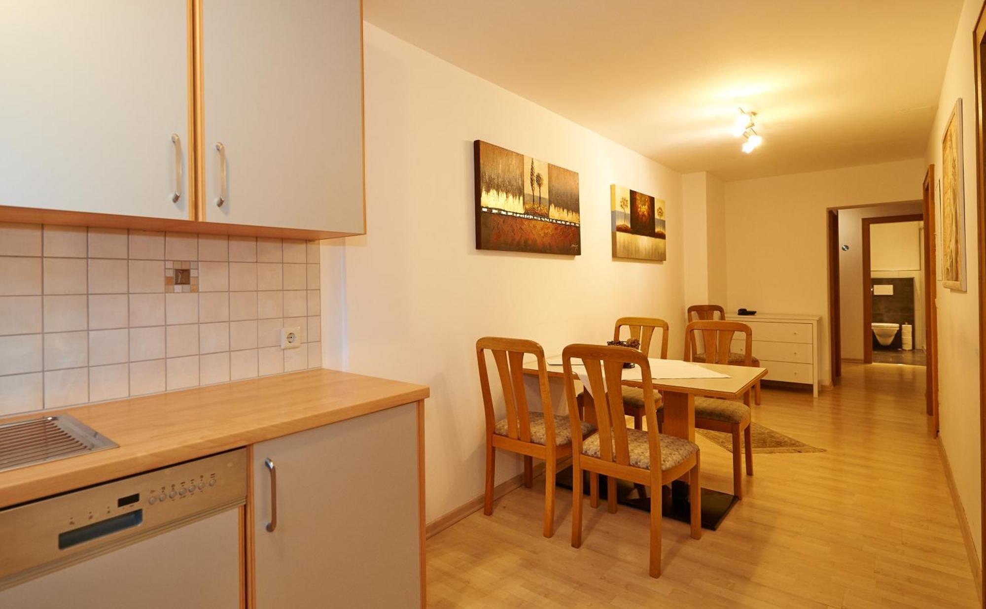 Apartments Neue Post Фильцмос Номер фото