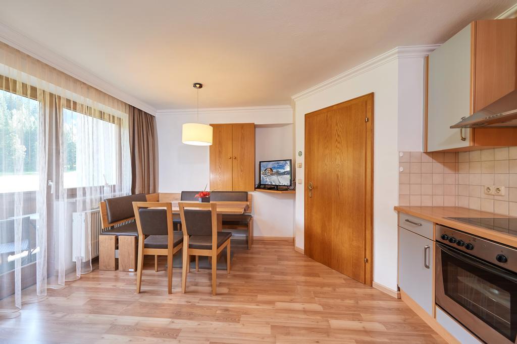Apartments Neue Post Фильцмос Экстерьер фото