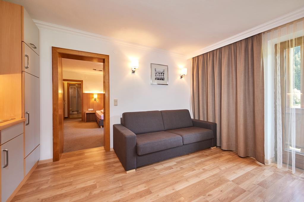 Apartments Neue Post Фильцмос Экстерьер фото