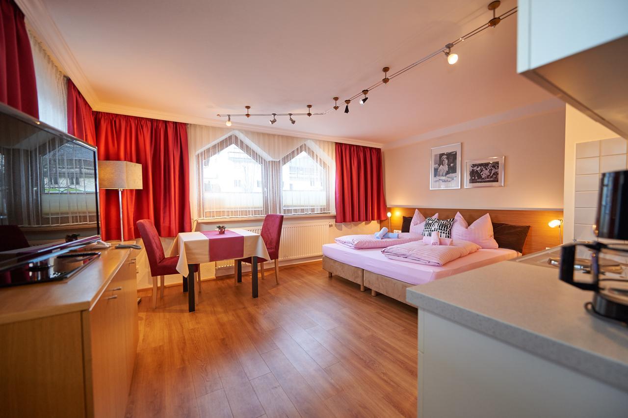 Apartments Neue Post Фильцмос Экстерьер фото